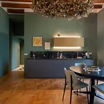 Luxury Apartment In Isola - Ca24
